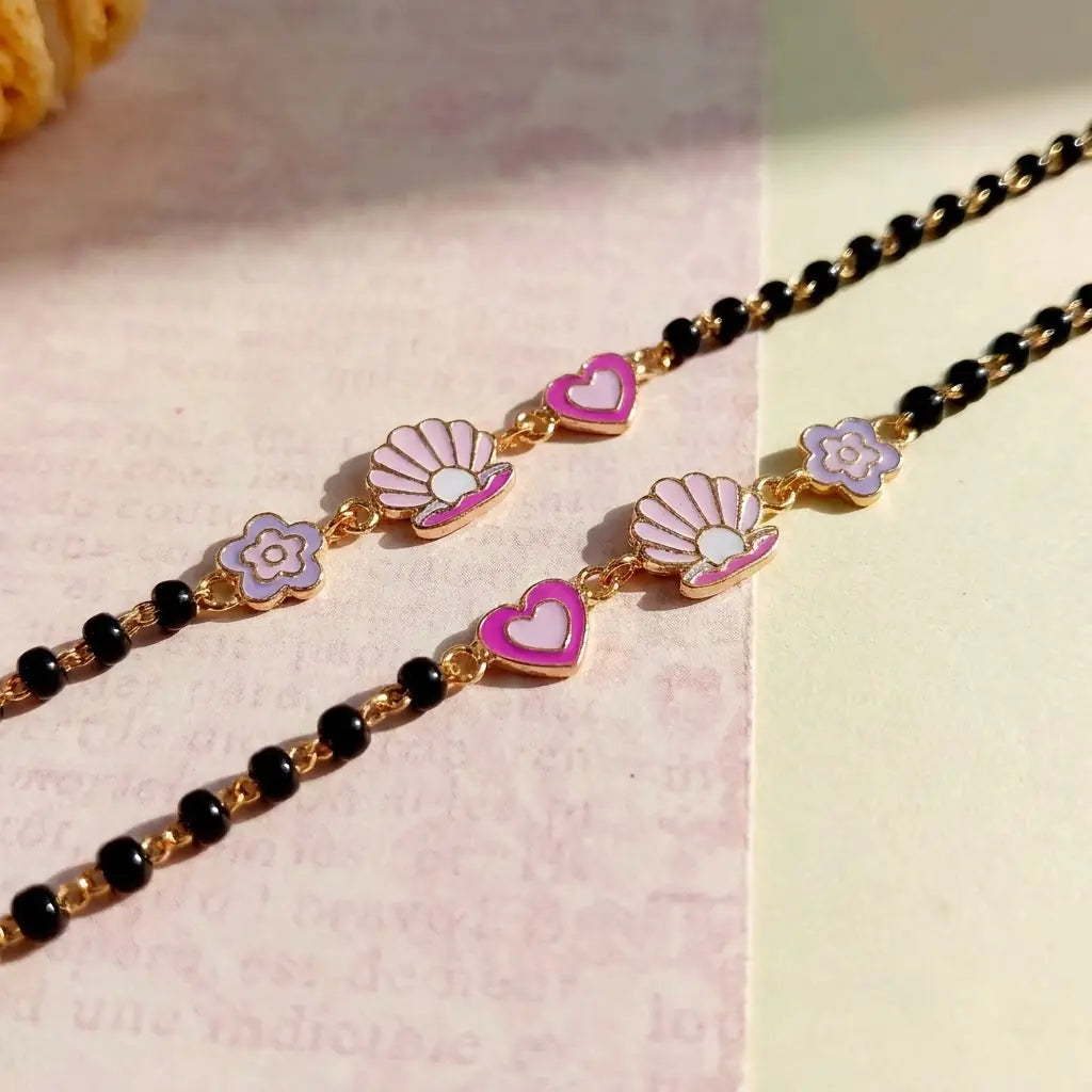 Silver Heart Shell Nazariya-Pair — Side Profile