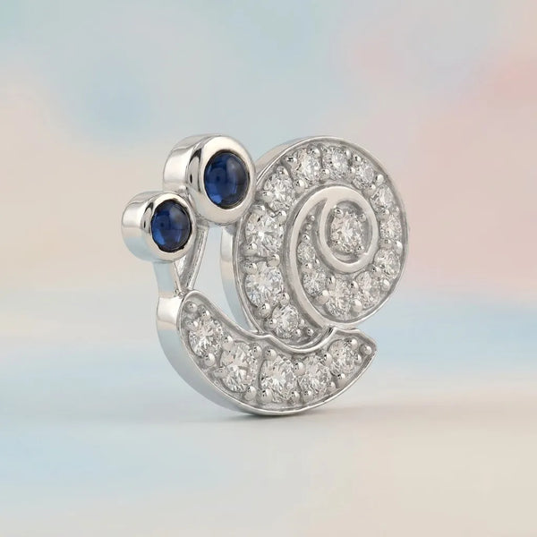 Silver Snail Silver Brooch for Kids — Dynamic Form