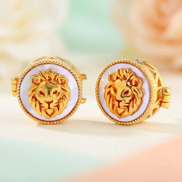 Silver MOP Lion Face Kids Cufflink in Gold Plated Silver – macro detail