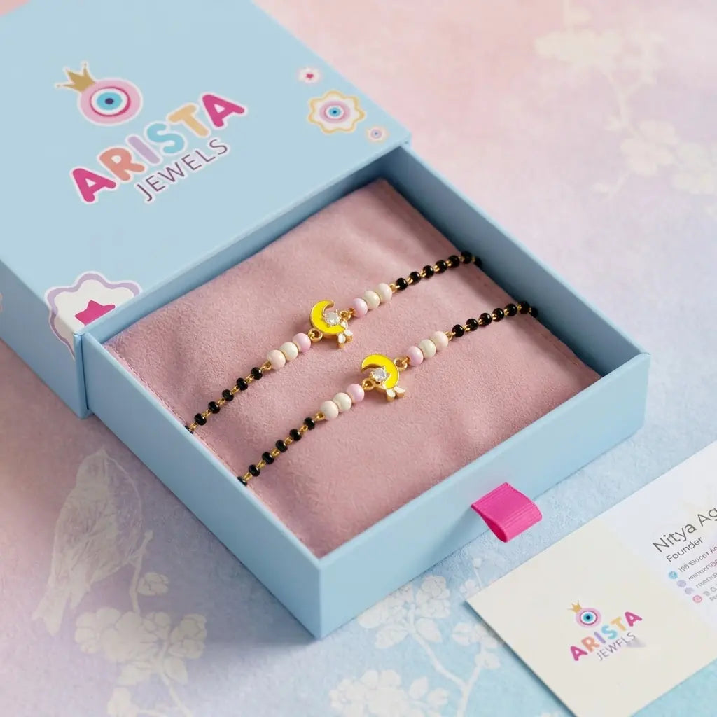 Silver Cuddle Me Moon Nazariya-Pair — Packaging